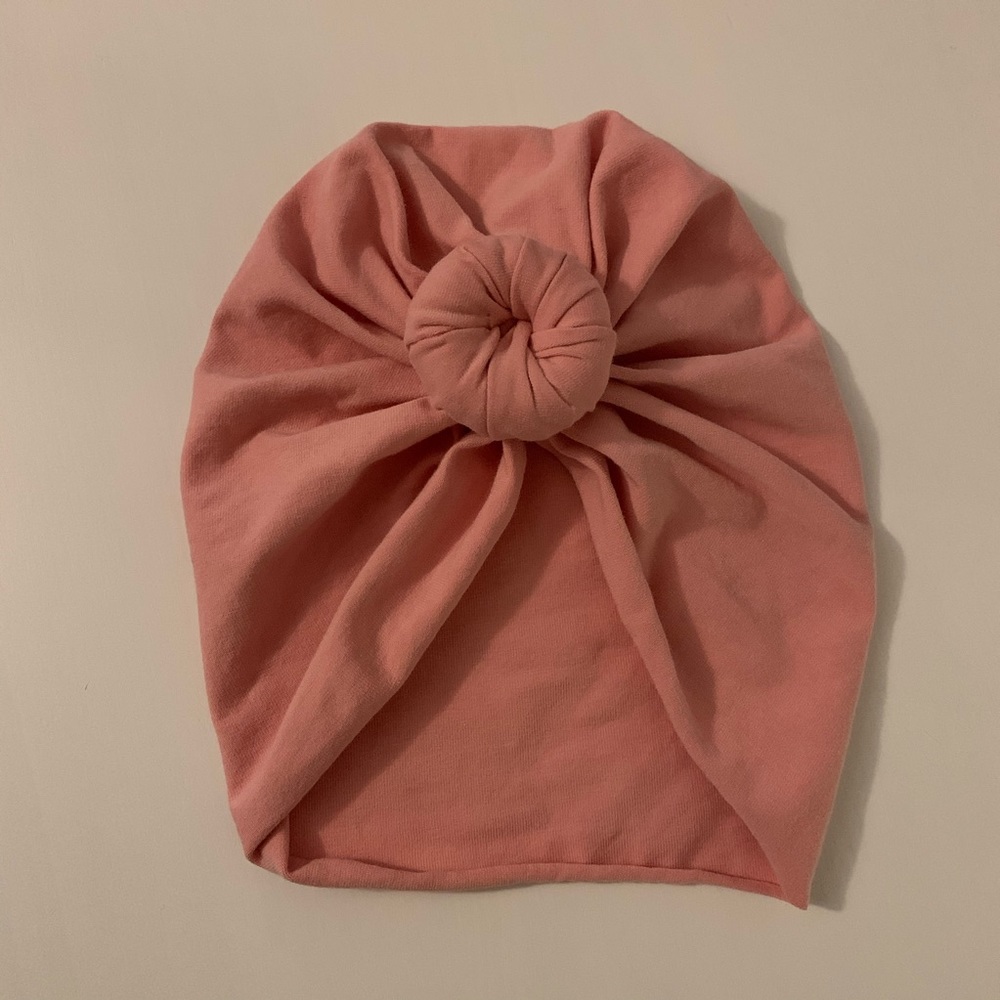 Baby girl dusty rose turban.